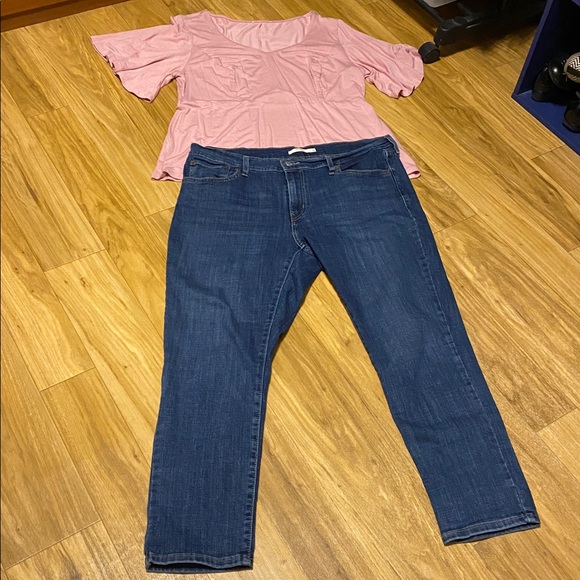 Bundle: Pink cotton top; size XL top & Levi’s size 16/33 cropped boyfriend jeans - Picture 7 of 7